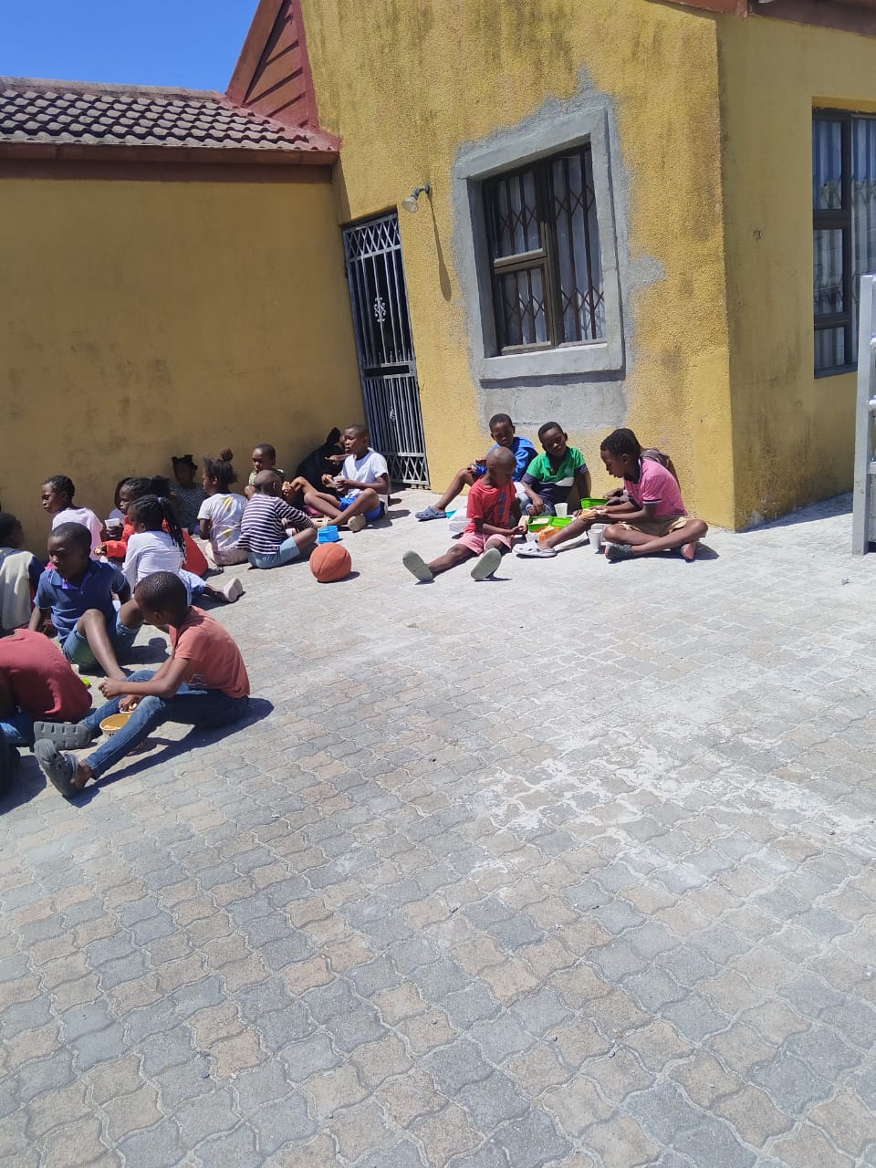 Mealtime at the centre